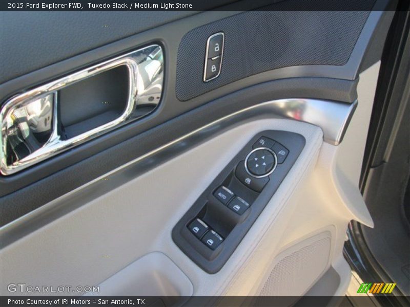 Tuxedo Black / Medium Light Stone 2015 Ford Explorer FWD