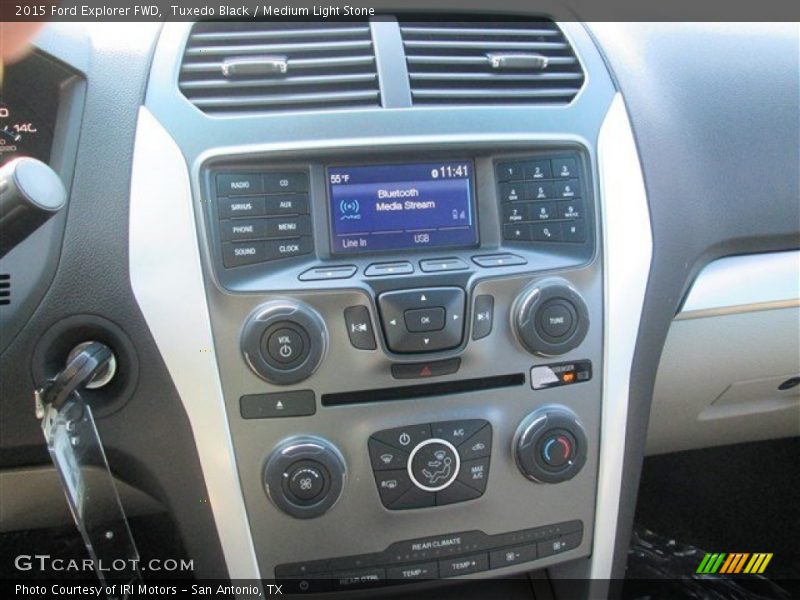 Tuxedo Black / Medium Light Stone 2015 Ford Explorer FWD