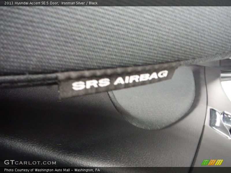 Ironman Silver / Black 2013 Hyundai Accent SE 5 Door