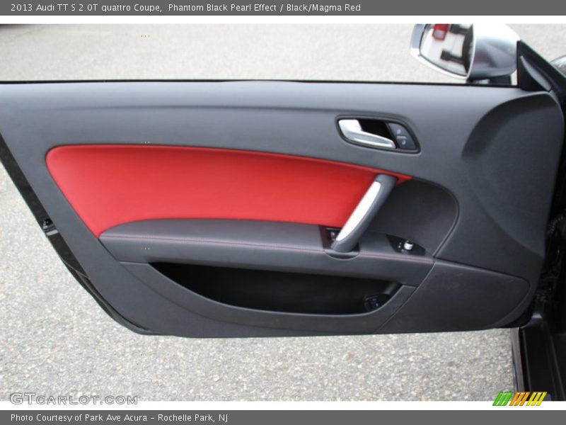 Door Panel of 2013 TT S 2.0T quattro Coupe