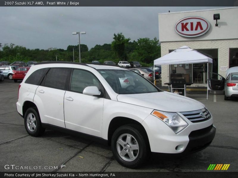 Pearl White / Beige 2007 Suzuki XL7 AWD
