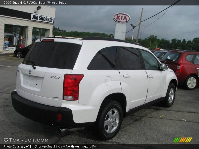 Pearl White / Beige 2007 Suzuki XL7 AWD