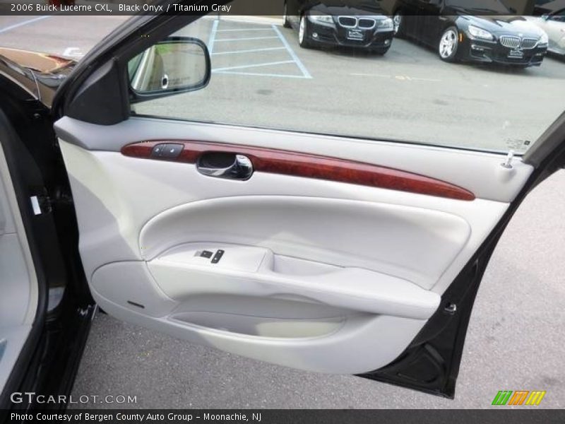 Black Onyx / Titanium Gray 2006 Buick Lucerne CXL