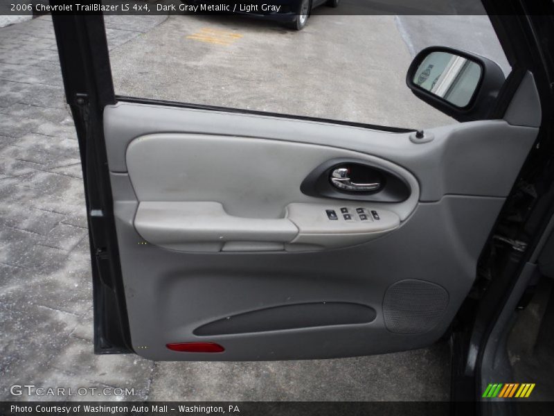 Dark Gray Metallic / Light Gray 2006 Chevrolet TrailBlazer LS 4x4