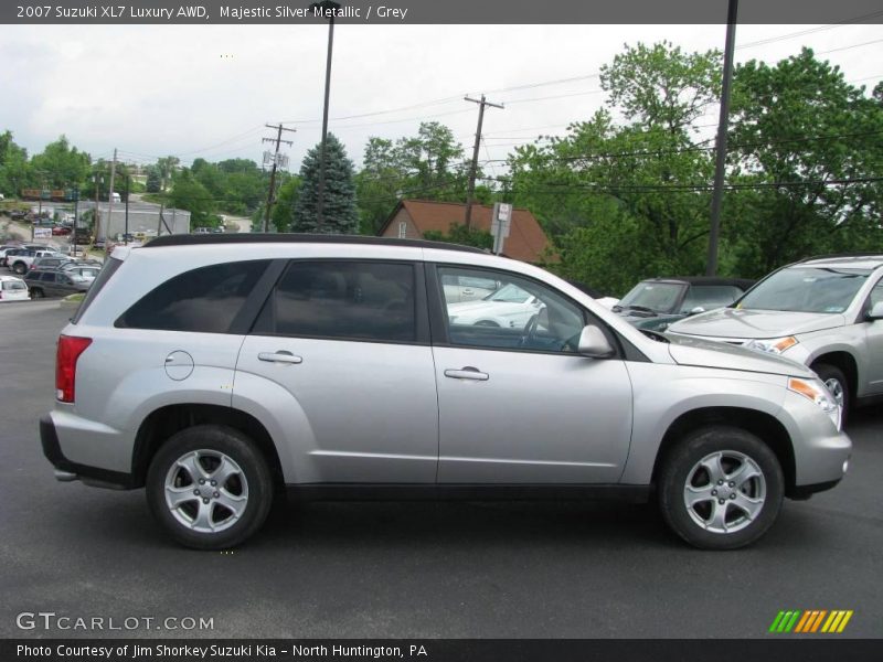 Majestic Silver Metallic / Grey 2007 Suzuki XL7 Luxury AWD