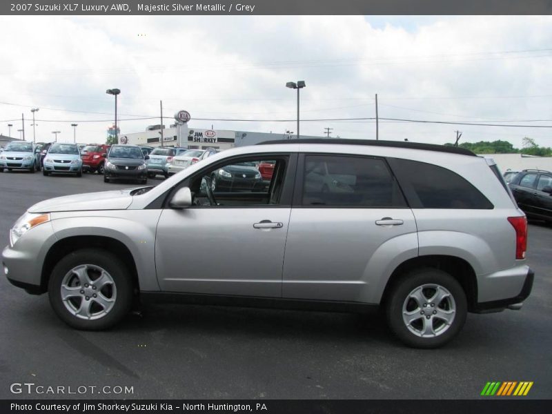 Majestic Silver Metallic / Grey 2007 Suzuki XL7 Luxury AWD
