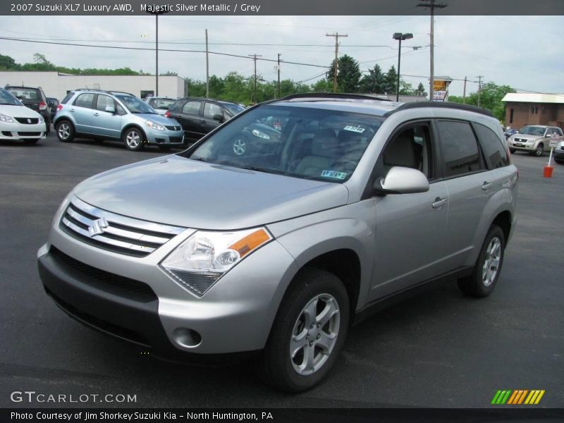 Majestic Silver Metallic / Grey 2007 Suzuki XL7 Luxury AWD