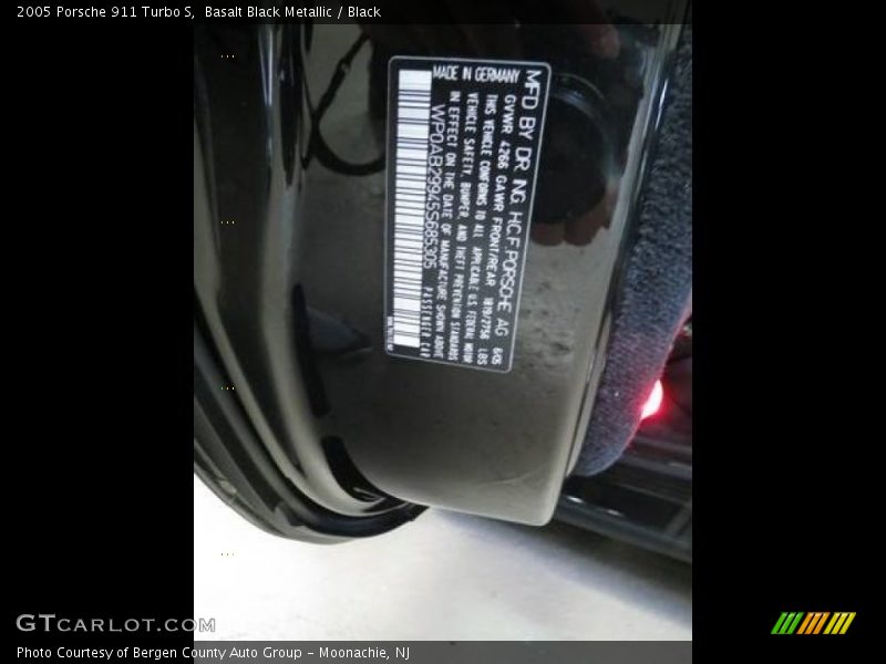 Basalt Black Metallic / Black 2005 Porsche 911 Turbo S