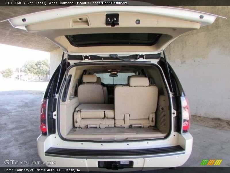 White Diamond Tricoat / Cocoa/Light Cashmere 2010 GMC Yukon Denali