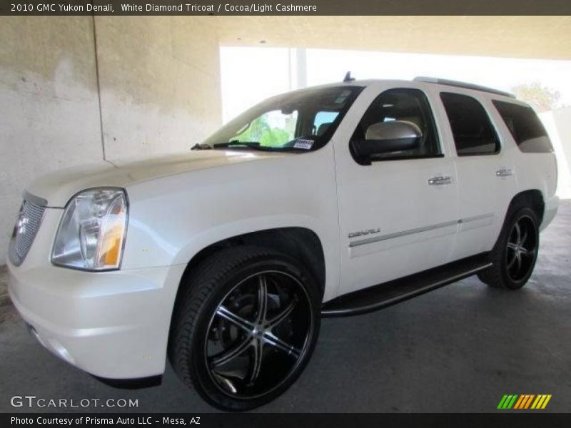 White Diamond Tricoat / Cocoa/Light Cashmere 2010 GMC Yukon Denali