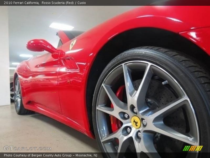 Rosso Scuderia (Red) / Cuoio 2010 Ferrari California