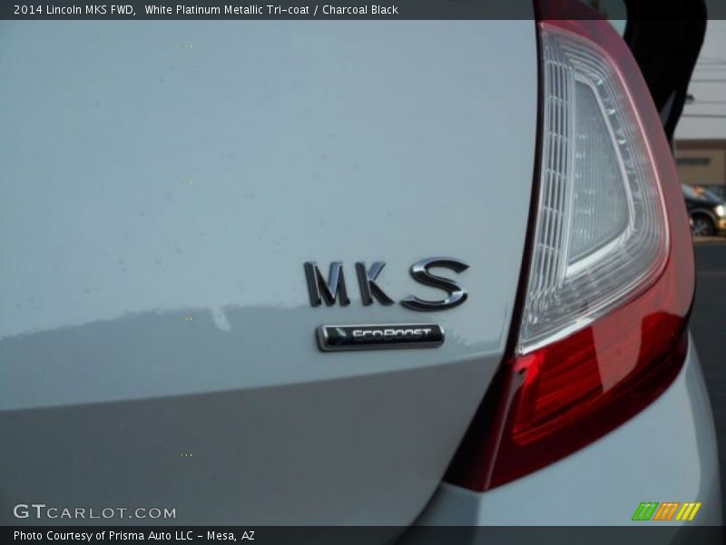 White Platinum Metallic Tri-coat / Charcoal Black 2014 Lincoln MKS FWD