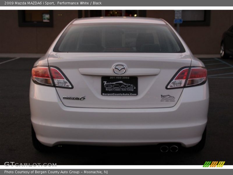 Performance White / Black 2009 Mazda MAZDA6 i Sport