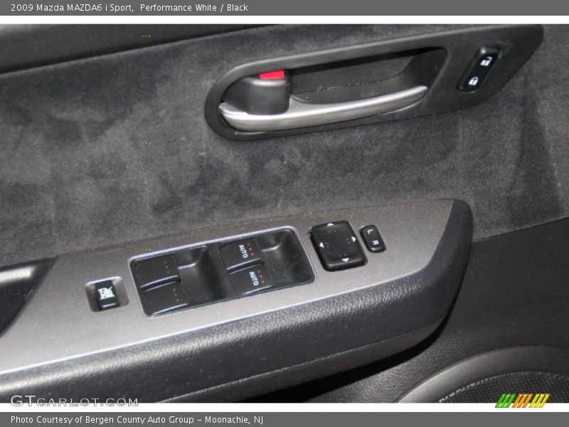 Performance White / Black 2009 Mazda MAZDA6 i Sport