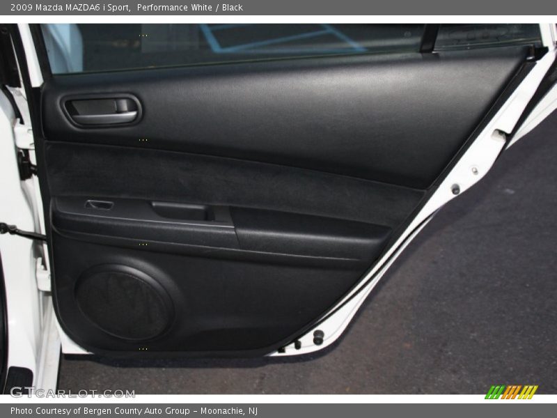 Performance White / Black 2009 Mazda MAZDA6 i Sport