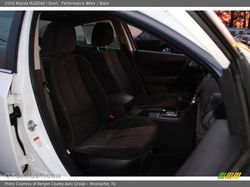 Performance White / Black 2009 Mazda MAZDA6 i Sport
