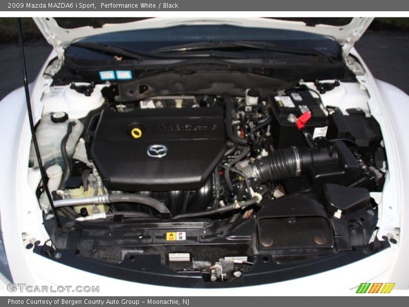 Performance White / Black 2009 Mazda MAZDA6 i Sport