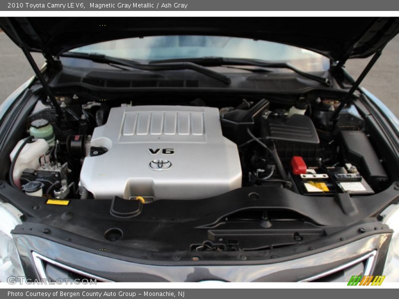Magnetic Gray Metallic / Ash Gray 2010 Toyota Camry LE V6