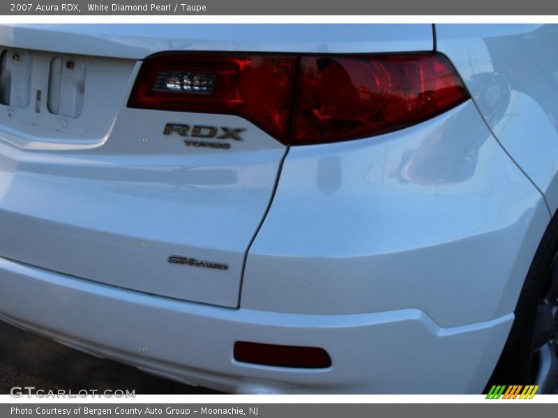White Diamond Pearl / Taupe 2007 Acura RDX