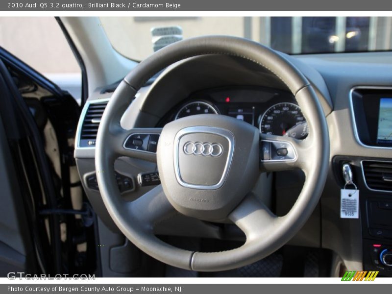 Brilliant Black / Cardamom Beige 2010 Audi Q5 3.2 quattro