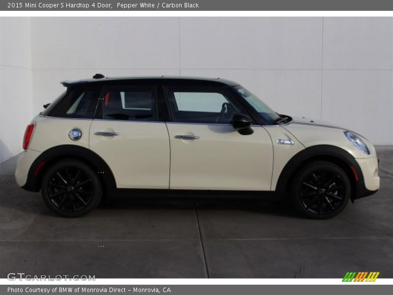 Pepper White / Carbon Black 2015 Mini Cooper S Hardtop 4 Door