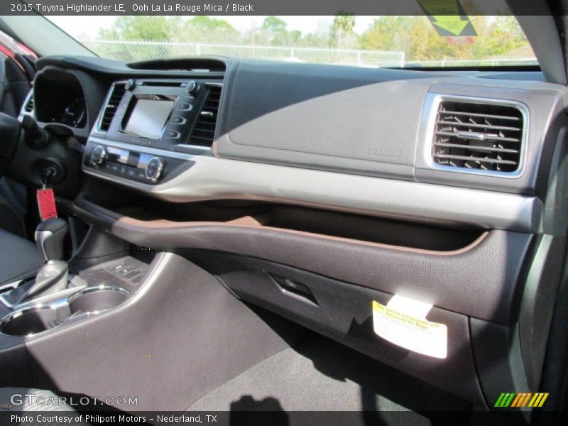 Ooh La La Rouge Mica / Black 2015 Toyota Highlander LE