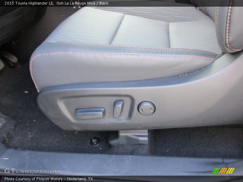 Ooh La La Rouge Mica / Black 2015 Toyota Highlander LE
