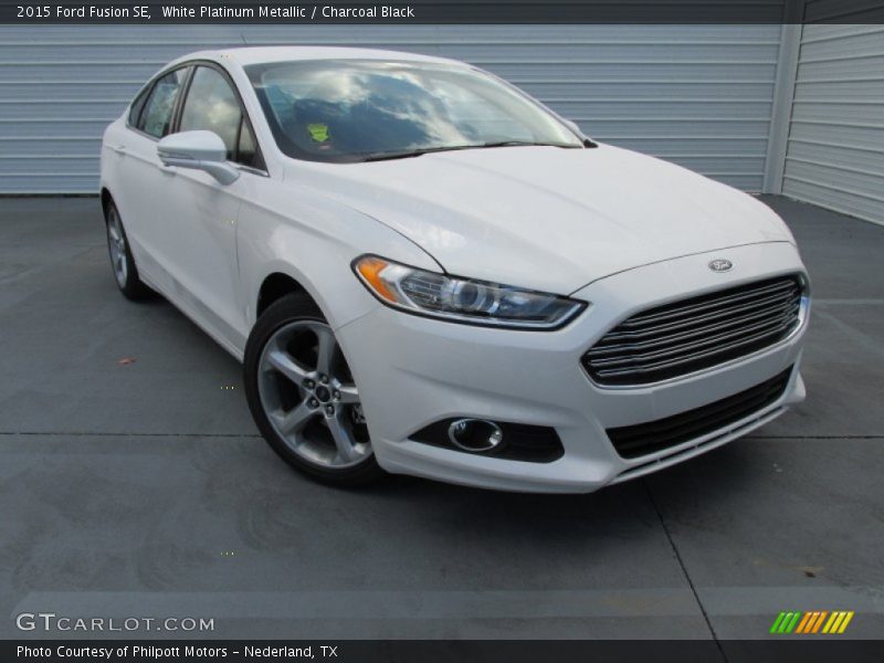 White Platinum Metallic / Charcoal Black 2015 Ford Fusion SE
