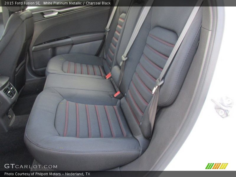 White Platinum Metallic / Charcoal Black 2015 Ford Fusion SE