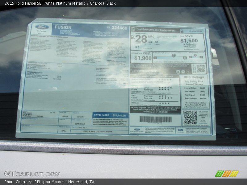 White Platinum Metallic / Charcoal Black 2015 Ford Fusion SE