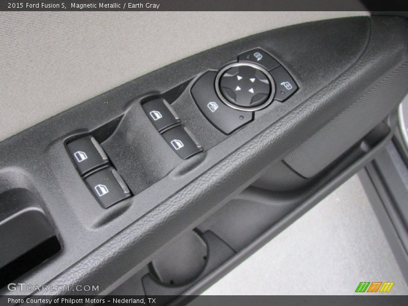 Magnetic Metallic / Earth Gray 2015 Ford Fusion S