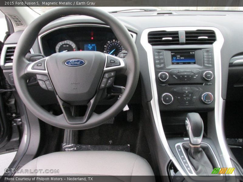 Magnetic Metallic / Earth Gray 2015 Ford Fusion S