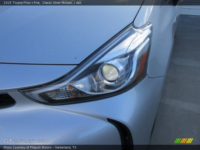 Classic Silver Metallic / Ash 2015 Toyota Prius v Five