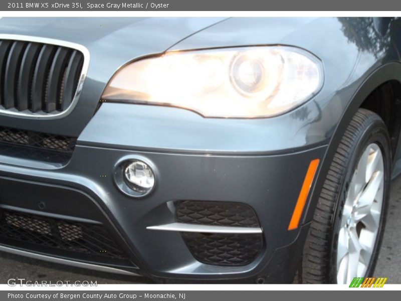 Space Gray Metallic / Oyster 2011 BMW X5 xDrive 35i