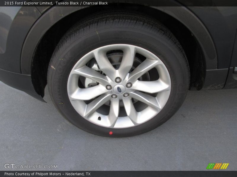 Tuxedo Black / Charcoal Black 2015 Ford Explorer Limited