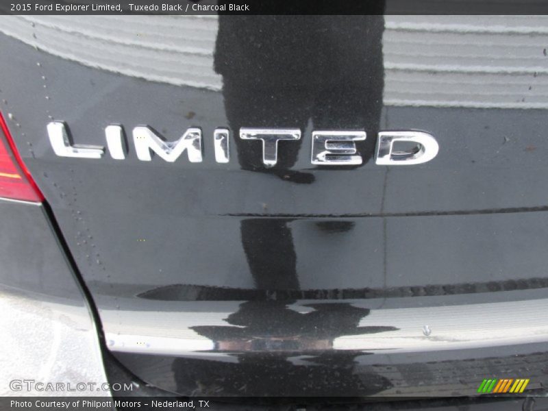 Tuxedo Black / Charcoal Black 2015 Ford Explorer Limited