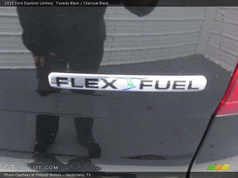 Tuxedo Black / Charcoal Black 2015 Ford Explorer Limited