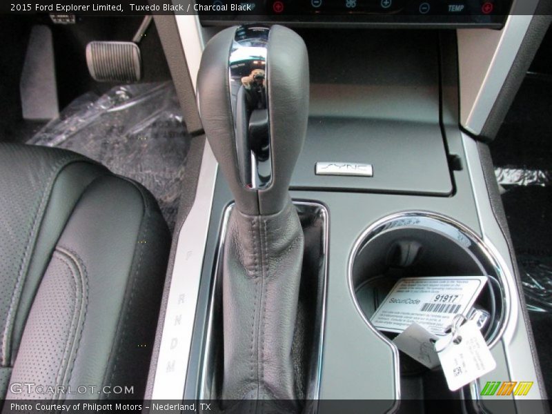 Tuxedo Black / Charcoal Black 2015 Ford Explorer Limited