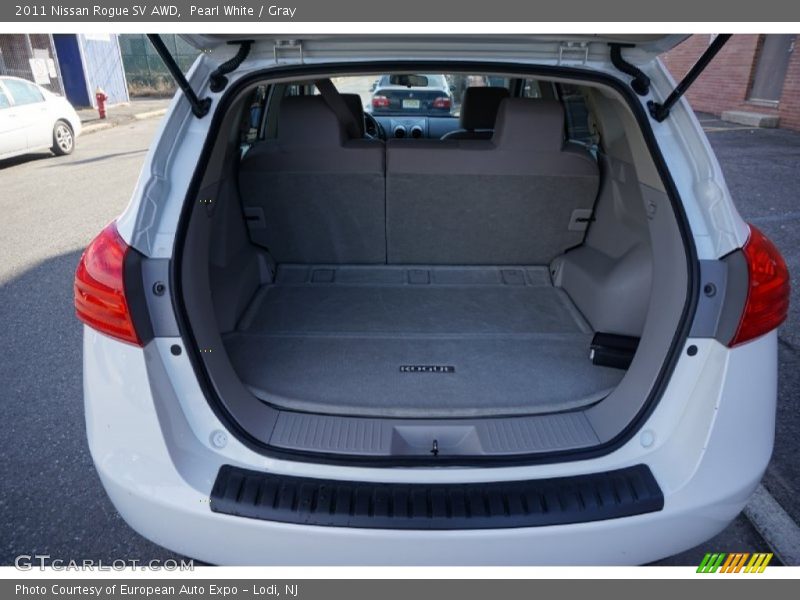 Pearl White / Gray 2011 Nissan Rogue SV AWD