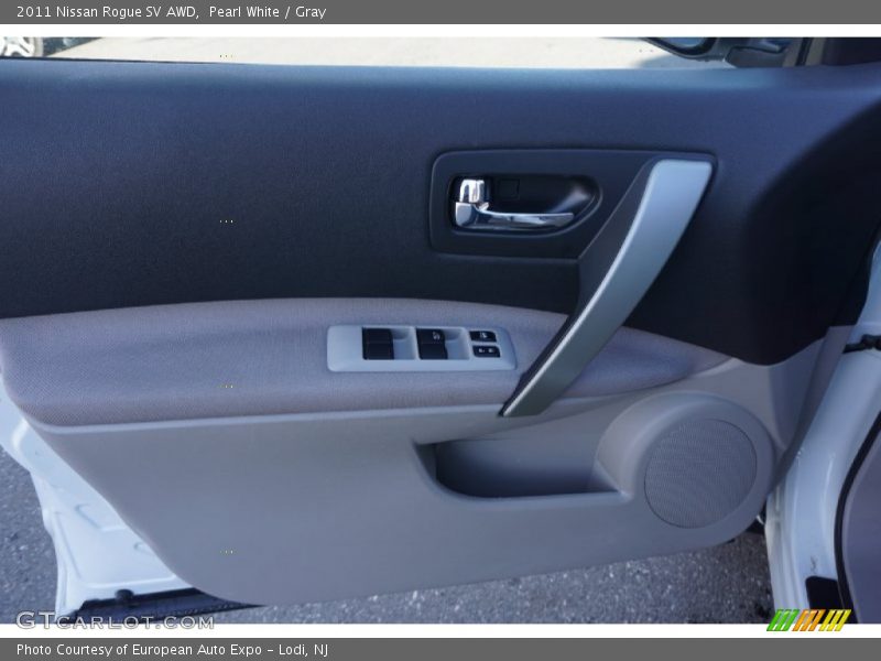 Pearl White / Gray 2011 Nissan Rogue SV AWD