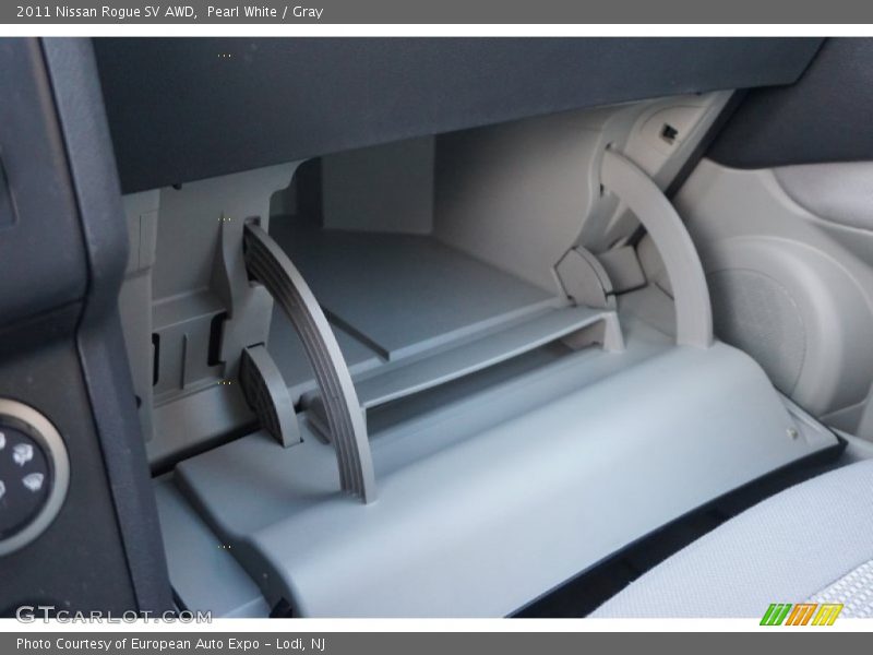 Pearl White / Gray 2011 Nissan Rogue SV AWD