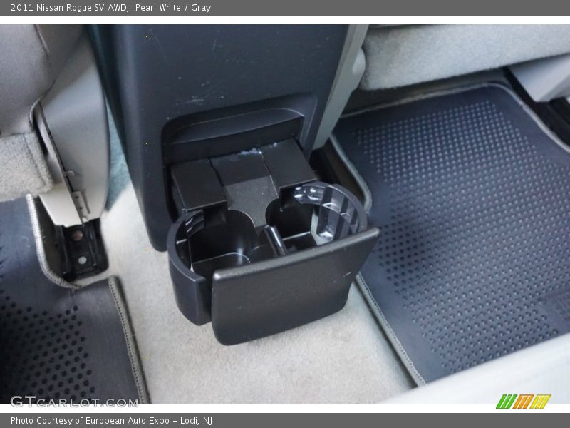 Pearl White / Gray 2011 Nissan Rogue SV AWD