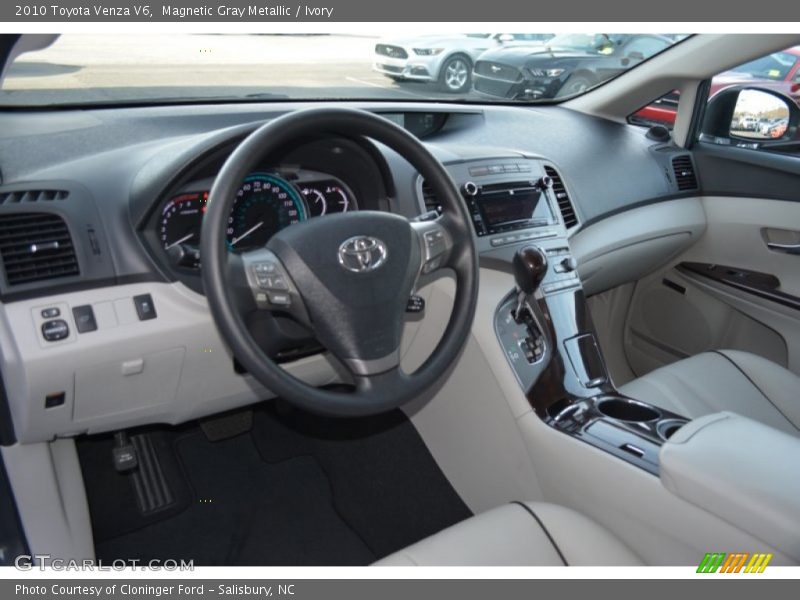 Magnetic Gray Metallic / Ivory 2010 Toyota Venza V6