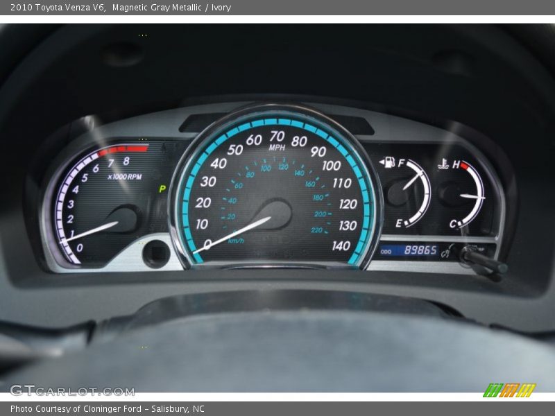 Magnetic Gray Metallic / Ivory 2010 Toyota Venza V6