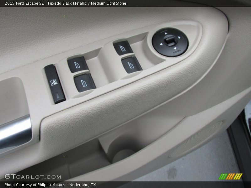 Tuxedo Black Metallic / Medium Light Stone 2015 Ford Escape SE
