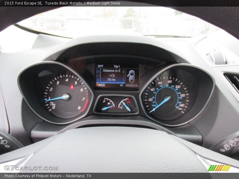 Tuxedo Black Metallic / Medium Light Stone 2015 Ford Escape SE