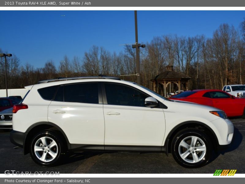 Super White / Ash 2013 Toyota RAV4 XLE AWD