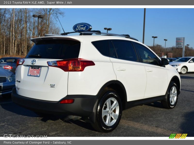 Super White / Ash 2013 Toyota RAV4 XLE AWD