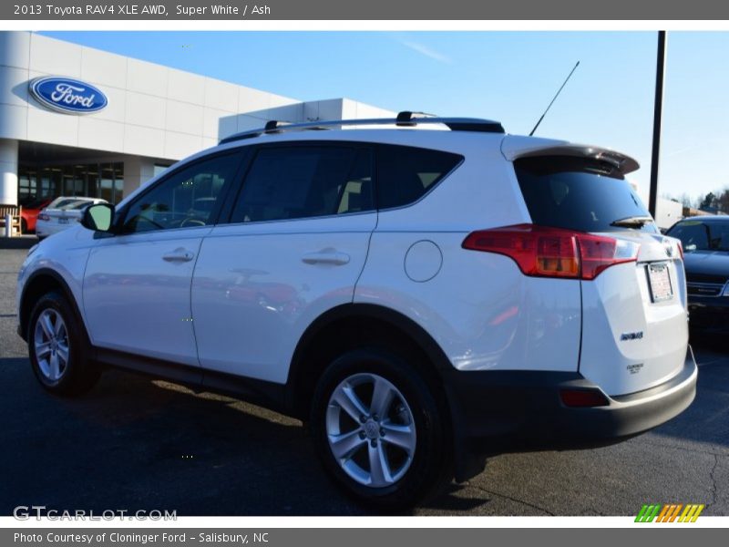 Super White / Ash 2013 Toyota RAV4 XLE AWD