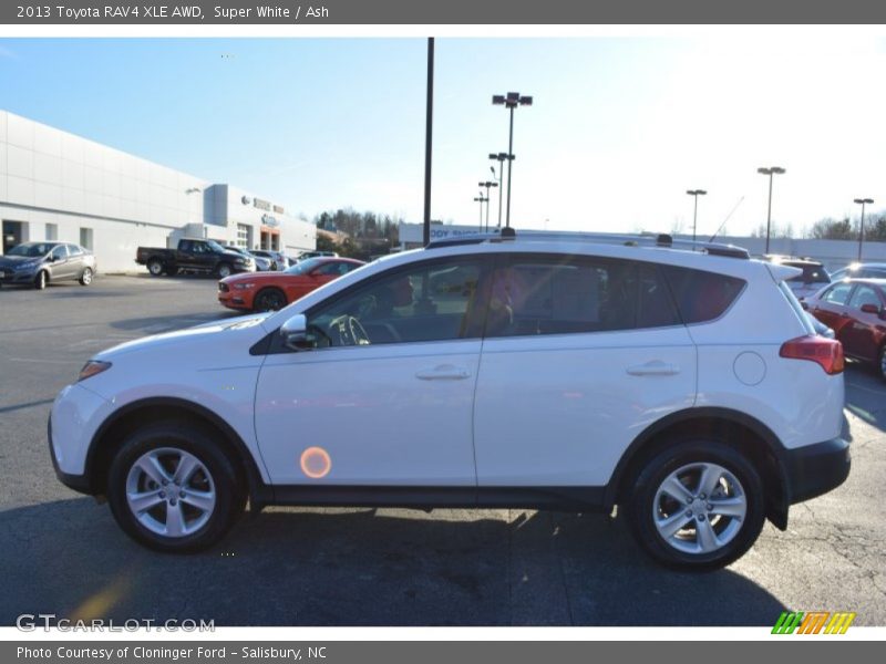 Super White / Ash 2013 Toyota RAV4 XLE AWD